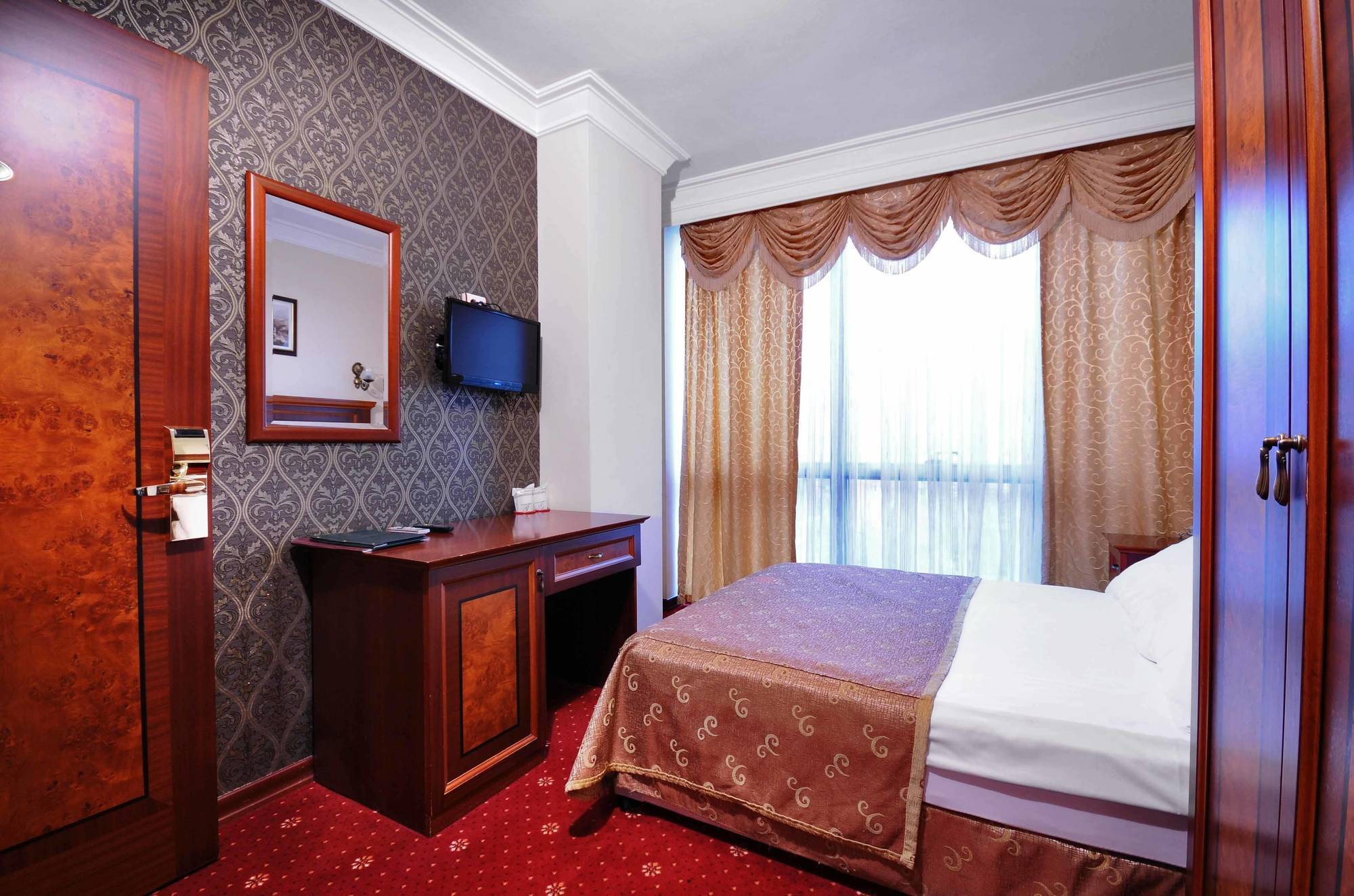Grand Eyuboglu Hotel 3*